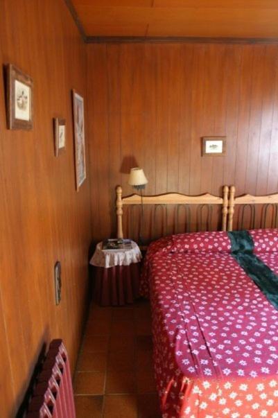 Bed and Breakfast Niu Dels Falcons Ла-Молина Номер фото
